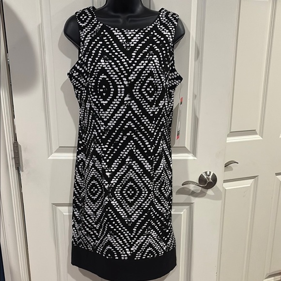 Mario Serrano Italy size 8 Elegant Black and White Geometric Dress - Picture 1 of 5